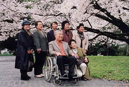 ���É���ł̂��Ԍ��A�݂ǂ�̉�̐l������